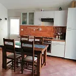 Dzoni Apartmán Split