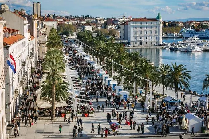 杜佐尼公寓 * 斯普利特